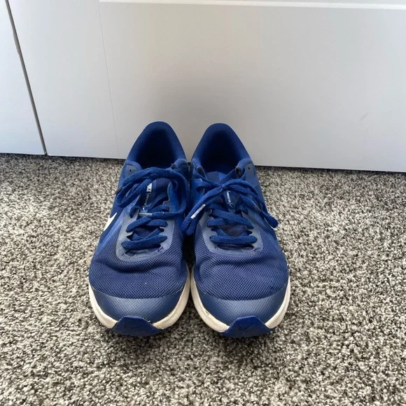 Nike Runners - Picture 2 of 10